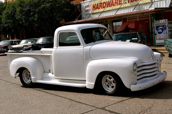 Restaurierter Chevy Pickup von 1949 — Stockfoto