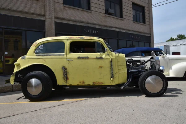 1937 Chevy geri