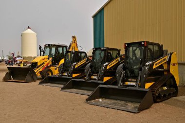 Satır New Holland skid steers