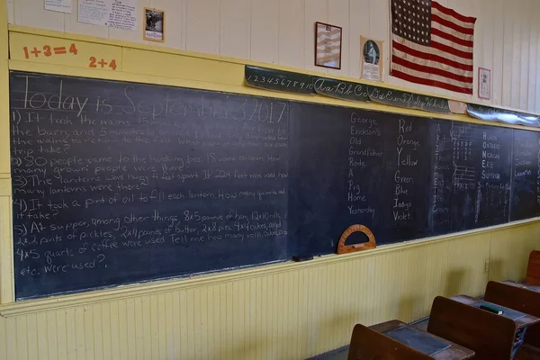 Blackboard Chalk Lessons Students Old One Room Rural Schoolhouse — Stock Photo, Image