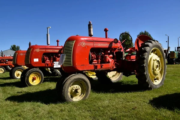 Dalton Septembre 2015 Une Rangée Tracteurs Cockshutt Restaurés Sont Exposés — Photo