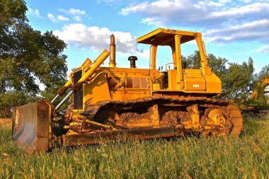 Isabel, Güney Dakota, 23 Haziran 2017: eski buldozer, Komatsu, ürünü bir Tokyo, inşaat, madencilik ve askeri teçhizat, üreten Japonya tabanlı şirket 1921 yılında kurulan