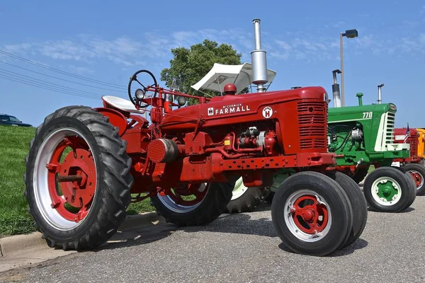 Yankton Dél Dakota Augusztus 2017 Felújított Farmall Szuper Oliver 770 — Stock Fotó