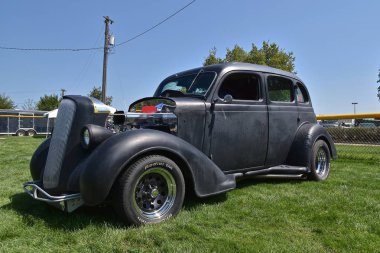 Yankton, Güney Dakota, 19 Ağustos 2017: Restore klasik 1936 Plymouth Sedan Riverboat gün Yankton, SD, her yıl düzenlenen her Ağustos 3 hafta sonu araba gösterisinde görüntülenir.