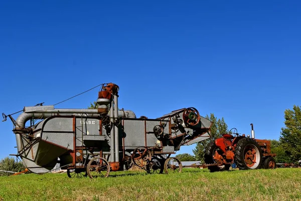 ダルトン ミネソタ 2017 月ダルトンに古いのケース脱穀機が表示されます トラクター ファーム ショー 1000 番目の完全な週末に出席します — ストック写真