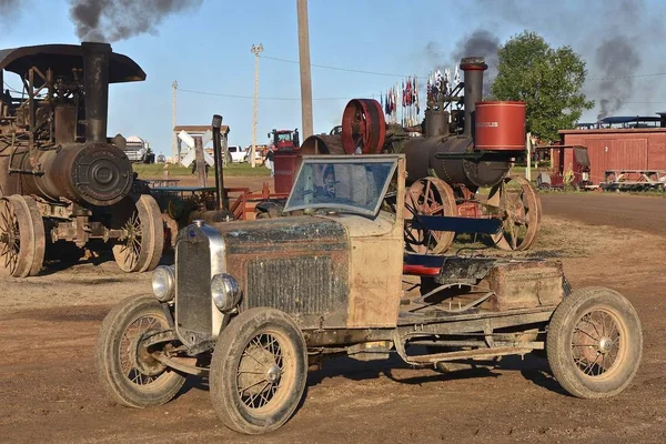 Rollag Minnesota Septiembre 2016 Viejo Ford Modelo Mal Estado Salpicado —  Fotos de Stock