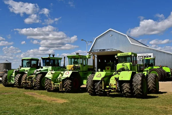 2019年8月30日 明尼苏达州劳拉格 在每年的劳拉格市举行的Wcstr农场脱粒大会上展示了历史性的Steigers产品 数千人参加了每个劳动节周末的活动 — 图库照片