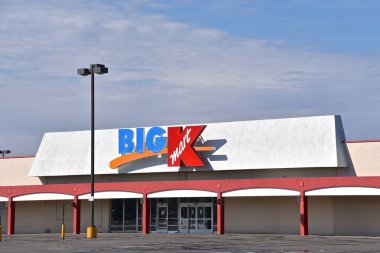 FARGO, NORTH DAKOTA, 30 Mart 2020: The Big Kmart, merkezi Hoffman Estates, Illinois 'de bulunan ve 1899 yılında kurulmuş büyük bir kutu mağaza zinciri şirketiyle anlaşma imzaladı..