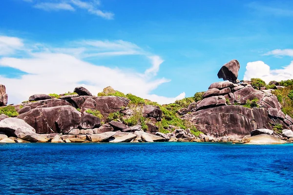 Hermoso Mar Tailandia Fondo Grandes Piedras —  Fotos de Stock