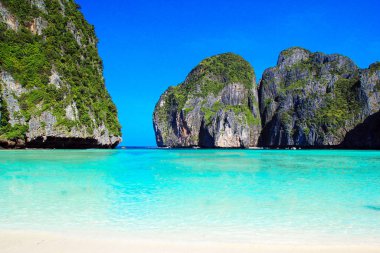Phi Phi adasının güzel Andaman denizi