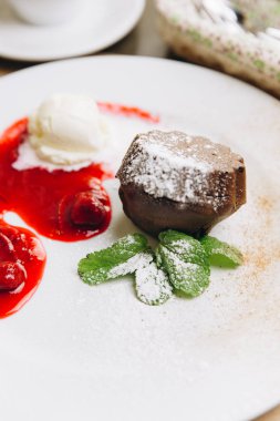 dondurma ile çikolata maffin