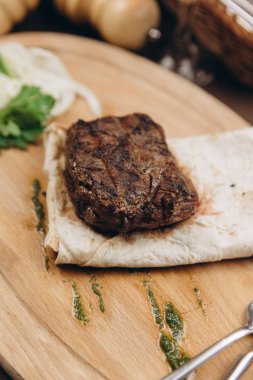 Buğday tortilla kavrulmuş Dana ile katlanmış 