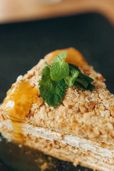 Miód kruchego tort krem — Zdjęcie stockowe