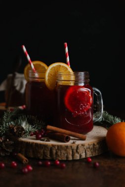 Mason kavanoza gözlük mulled şarap