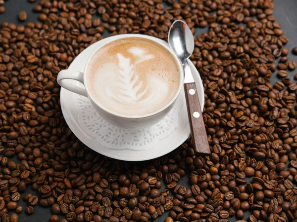 Taza de café capuchino con Latte Art — Foto de Stock