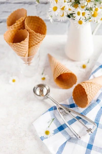 Våffla kottar för glass — Stockfoto