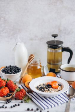 Yulaf ile sağlıklı kahvaltı