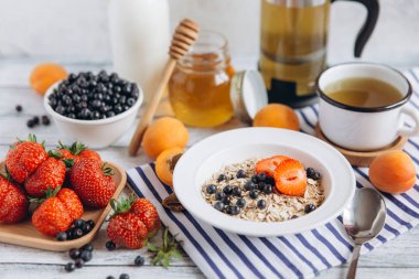 Yulaf ile sağlıklı kahvaltı