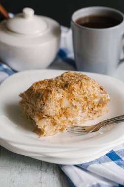 Milföy pasta ve fincan espresso