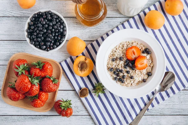 Yulaf ile sağlıklı kahvaltı