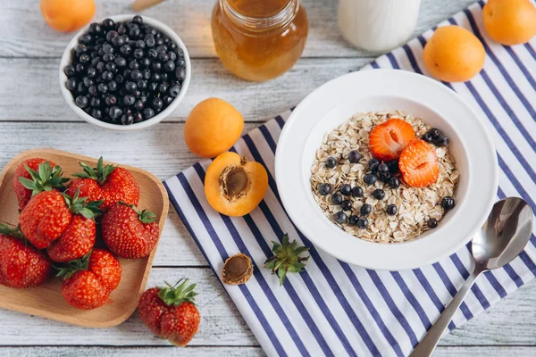 Yulaf ile sağlıklı kahvaltı