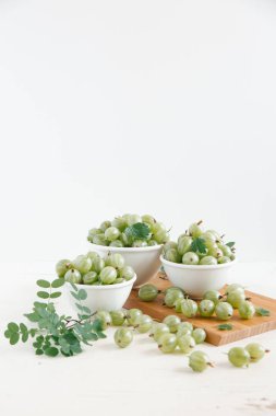 Beyaz kase taze lezzetli bektaşi