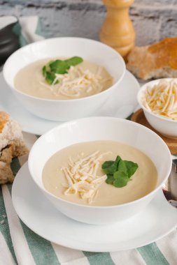 krem peynir çorbası