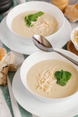 krem peynir çorbası