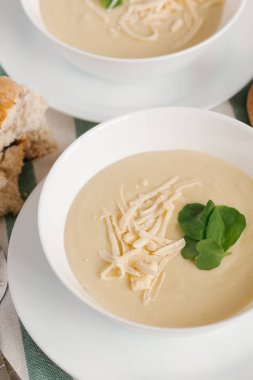 krem peynir çorbası