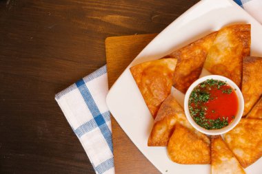 Kızarmış etli börek 