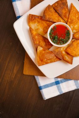 Kızarmış etli börek 