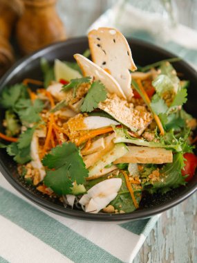 Taze sebze salatası.