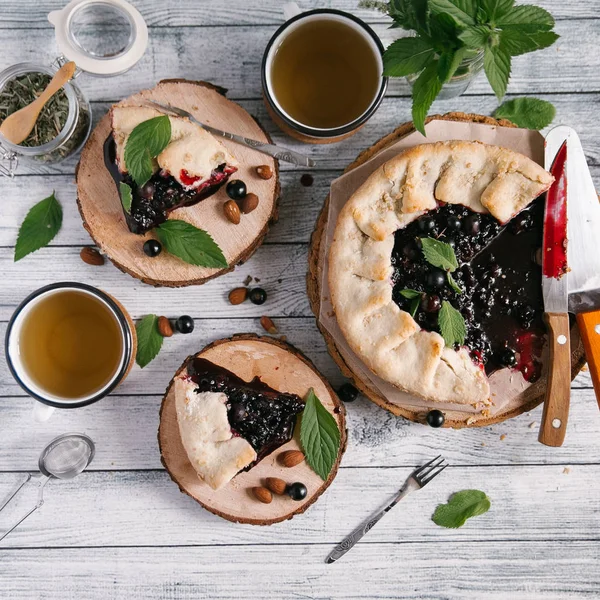 blackcurrant pasta ve adet ahşap bardak altlıkları 