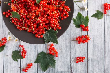 papatya çiçeği ile olgun somun