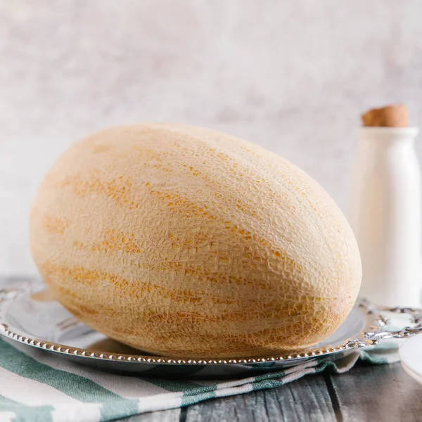 Mogna och färsk melon — Stockfoto