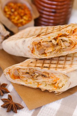 lezzetli tavuk shawarma