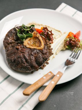 pişmiş sığır eti biftek 