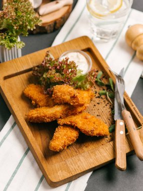 kızarmış tavuk eti