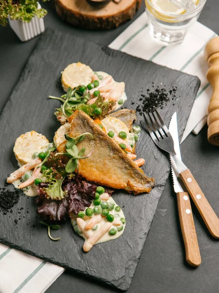 Kavrulmuş balık biftek 