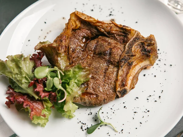 pişmiş sığır eti biftek 