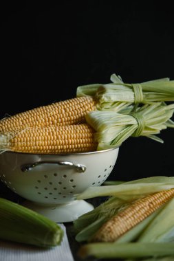 Kevgir içinde saf Mısır