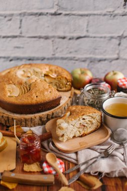 ev yapımı taze elma pasta