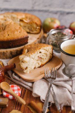 ev yapımı taze elma pasta