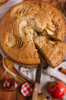 ev yapımı taze elma pasta