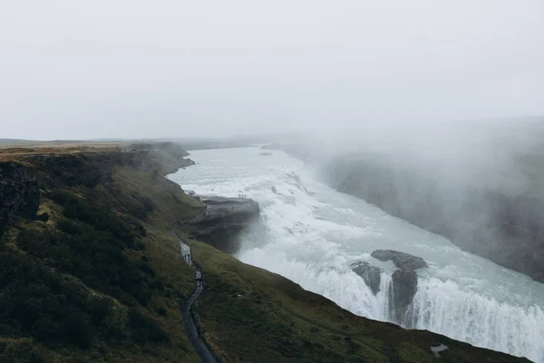 Nature de l'Islande avec cascade — Photo