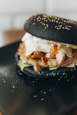 trendy siyah burger