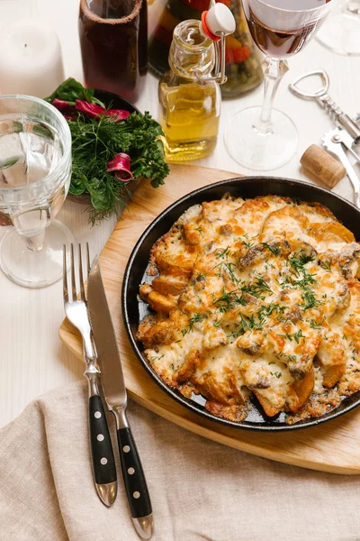 Batata Assada Com Carne Mussarela Caçarola — Fotografia de Stock