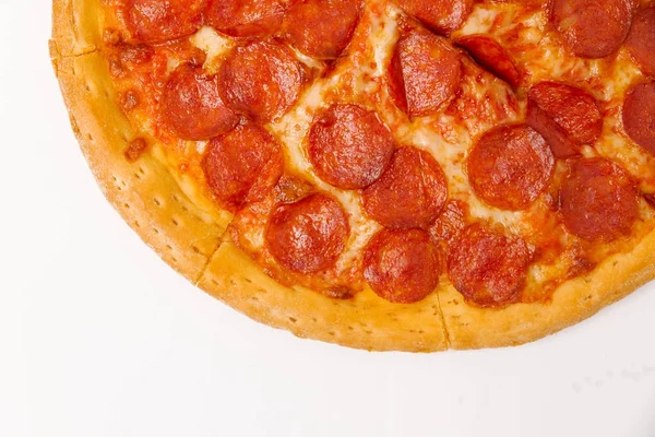 Pizza Salsicha Pepperoni Isolado Fundo Branco — Fotografia de Stock