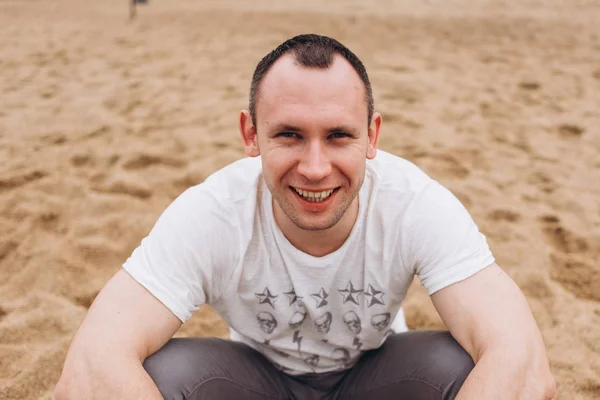 Portrait Stylish Man Sitting Beach Smiling — Stock Photo, Image
