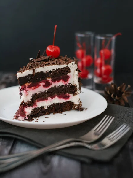 Chocolate Cake Piece Cherries Yoghurt Filling Served White Plate Forks — Stock Photo, Image